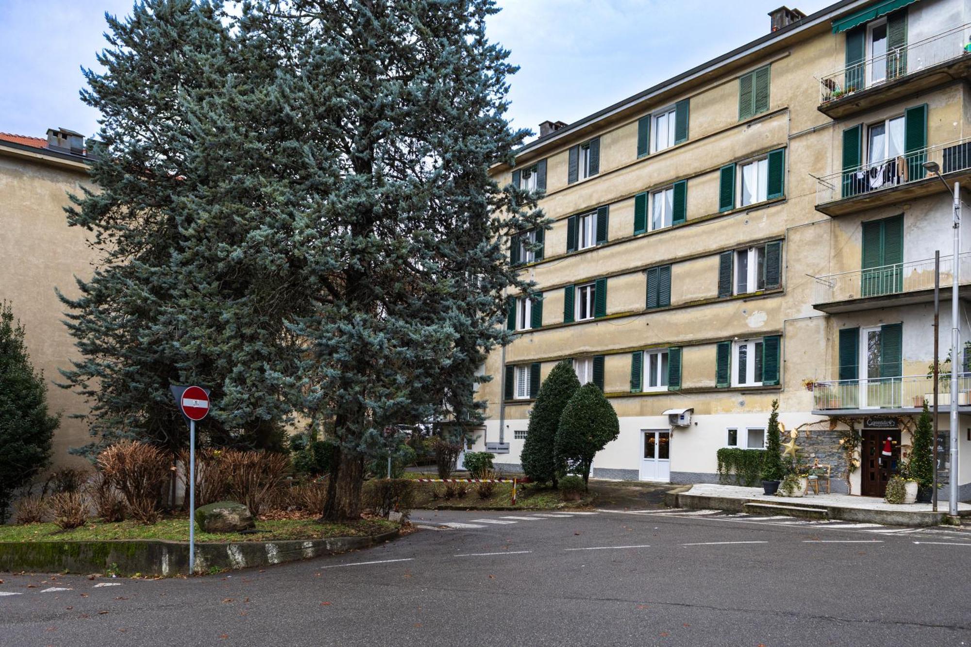 Apartamento Il Giglio - Free Parking Como Exterior foto