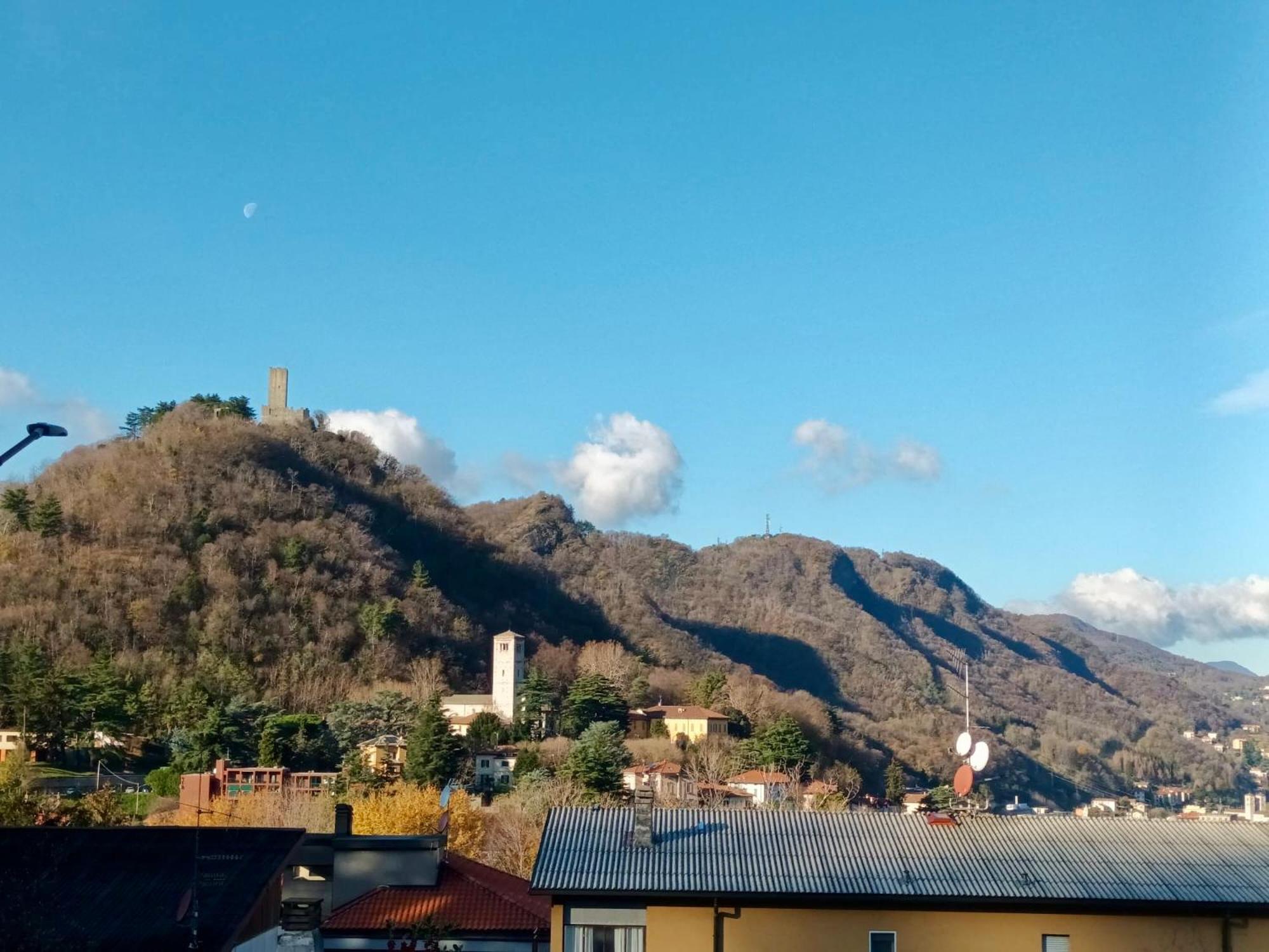 Apartamento Il Giglio - Free Parking Como Exterior foto